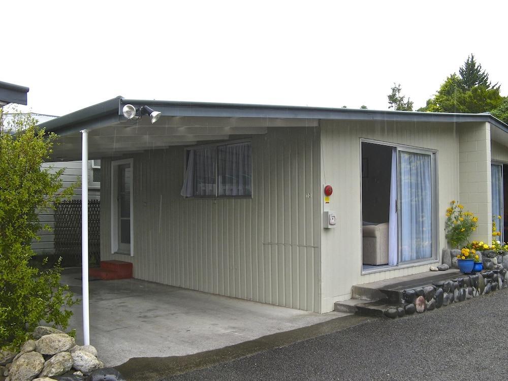 Tongariro River Motel Туранги Екстериор снимка