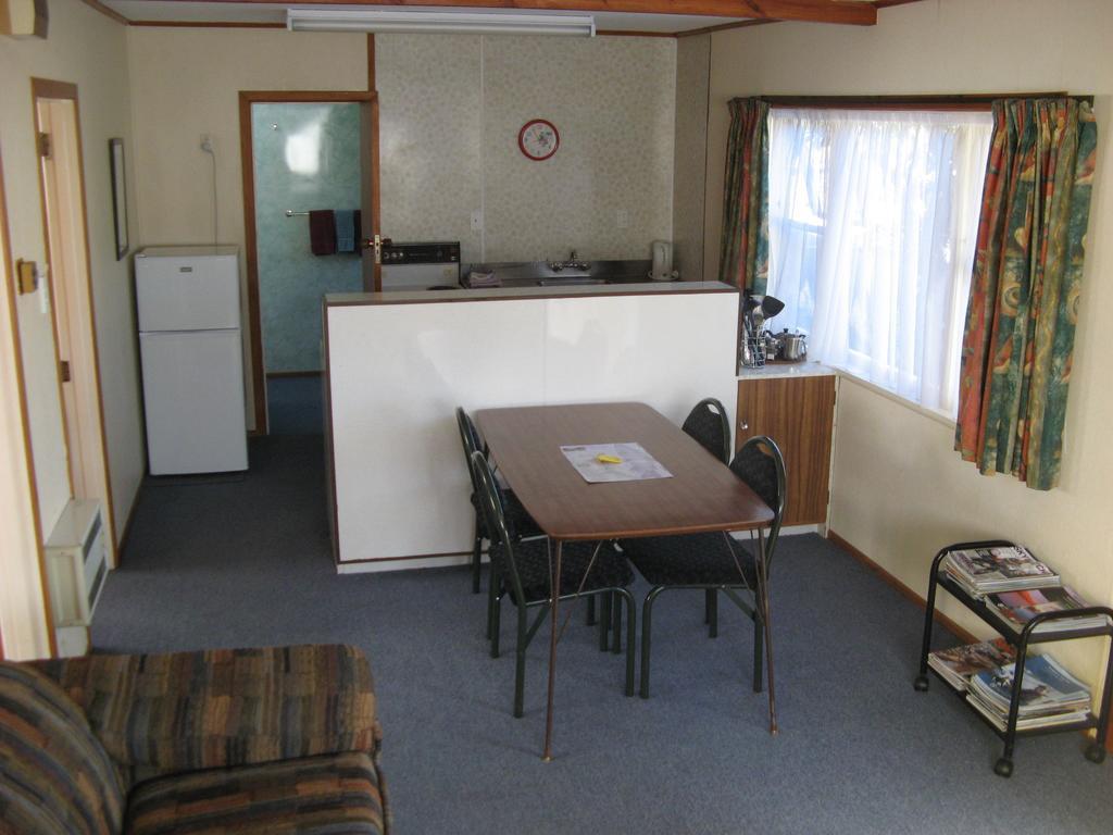 Tongariro River Motel Туранги Стая снимка