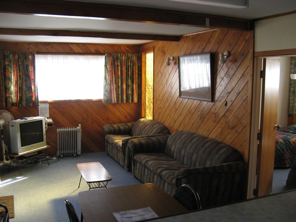 Tongariro River Motel Туранги Стая снимка