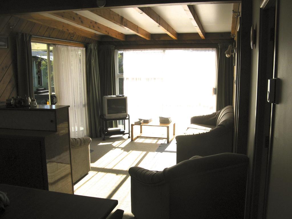 Tongariro River Motel Туранги Стая снимка