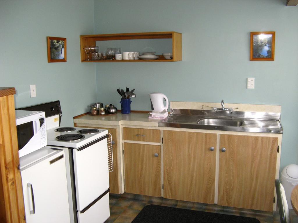 Tongariro River Motel Туранги Екстериор снимка