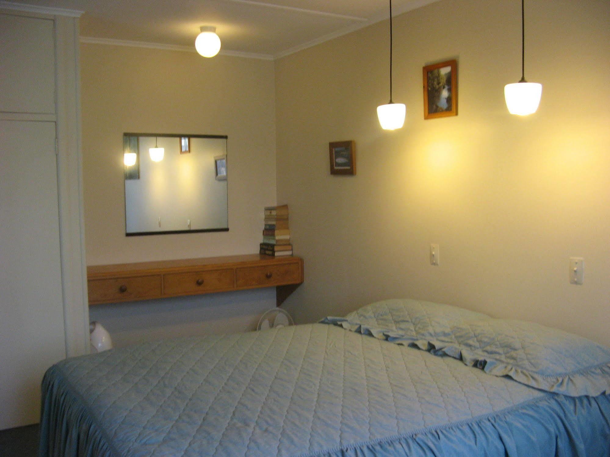 Tongariro River Motel Туранги Екстериор снимка