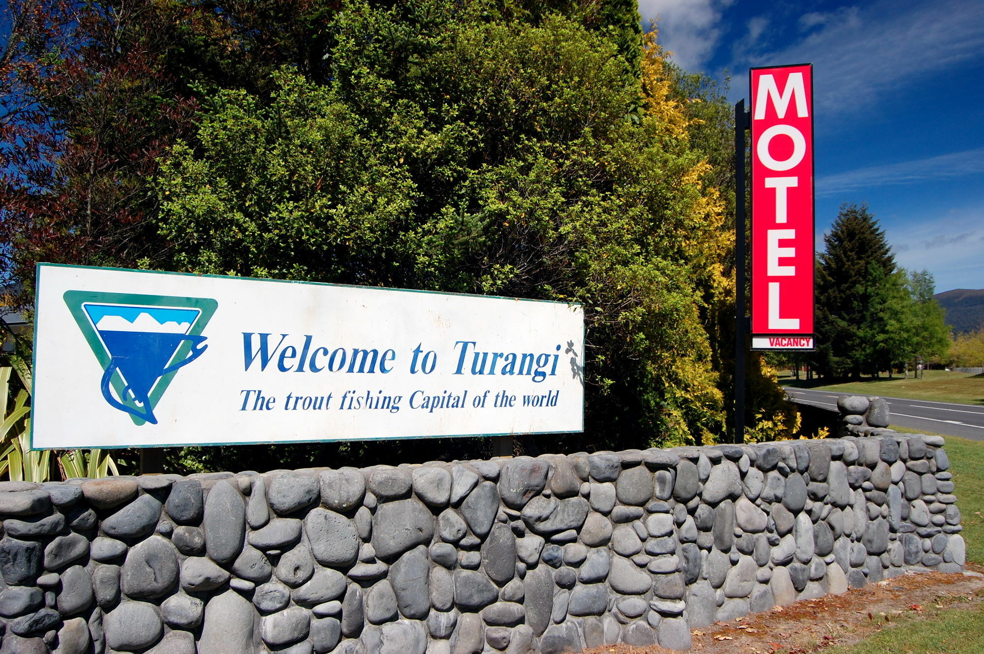 Tongariro River Motel Туранги Екстериор снимка